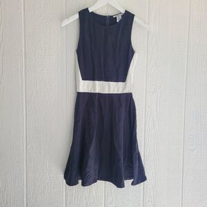 Bar lll XS Black And White Fit Dress